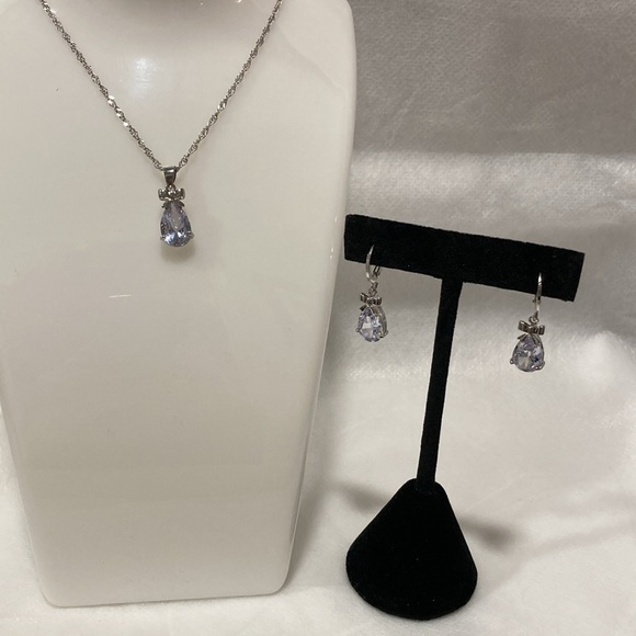 NWOT - Sterling Silver Pear Shaped CZ Bow Necklace, Pendant & Earrings Set - Picture 1 of 14